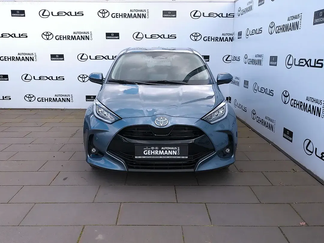 Toyota Yaris - Thumbnail 2
