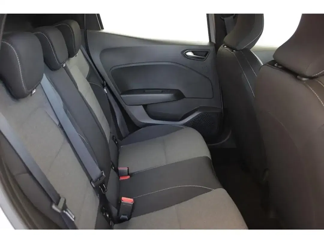 Renault Clio - Thumbnail 11