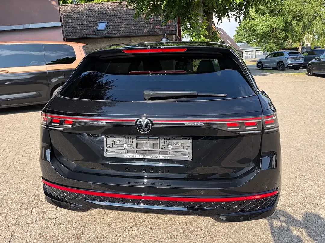 Volkswagen Passat Variant - Thumbnail 4