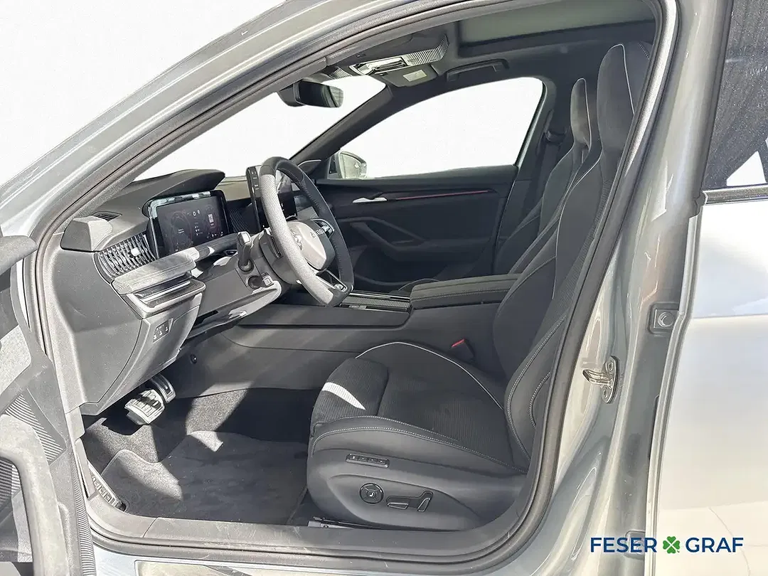 Skoda Superb - Thumbnail 10