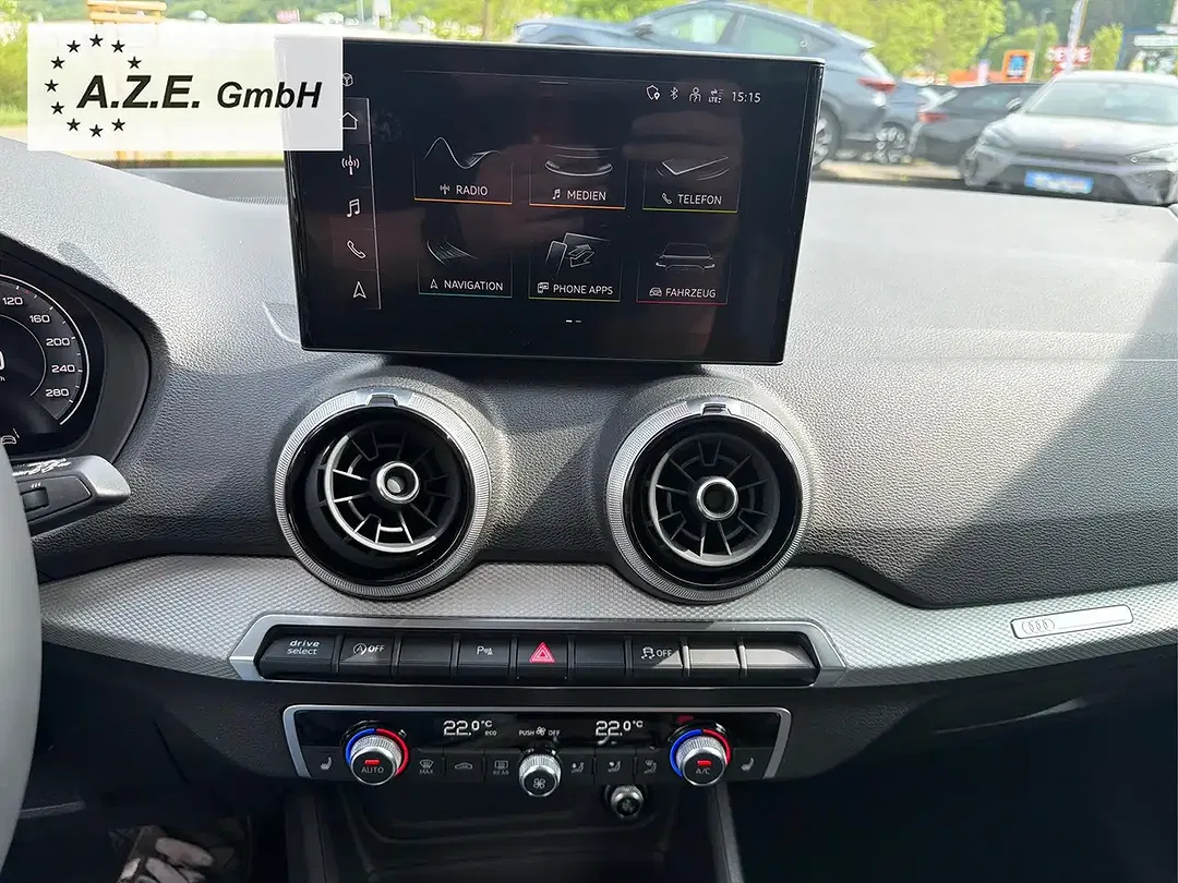 Audi Q2 - Thumbnail 16