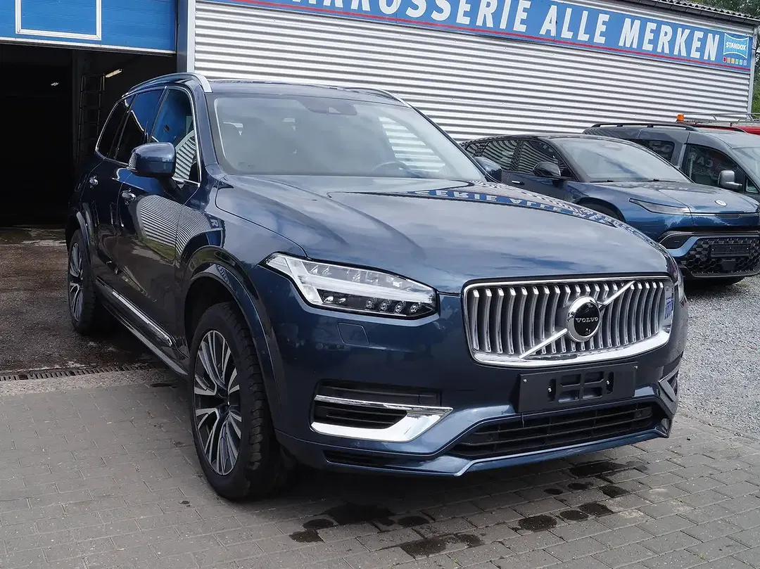 Volvo XC90 - Thumbnail 11