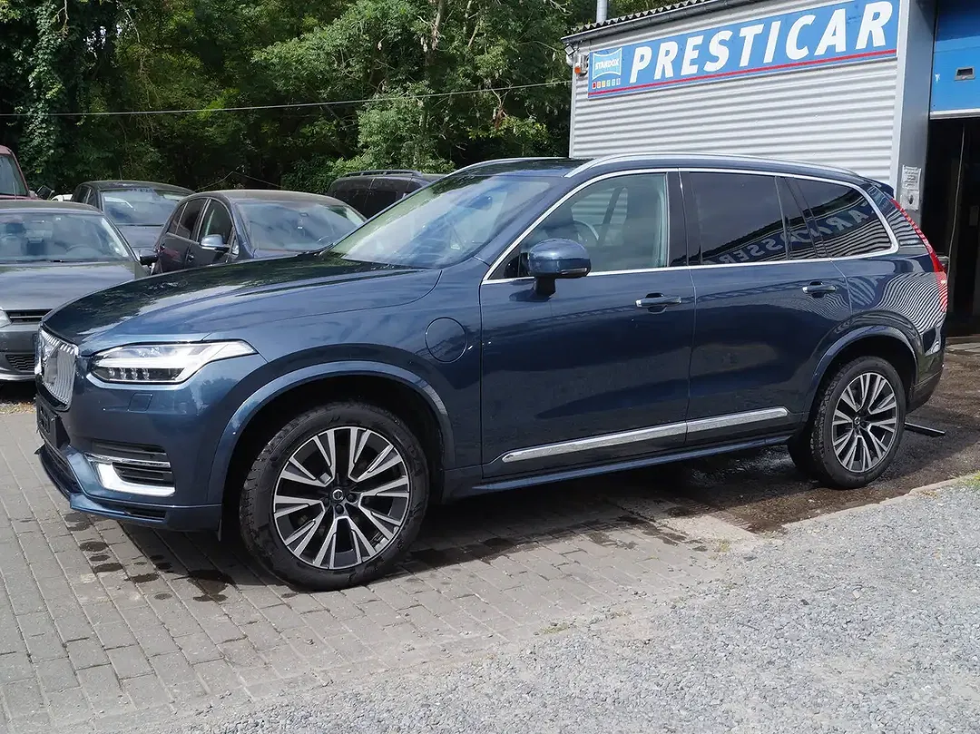 Volvo XC90 - Thumbnail 2
