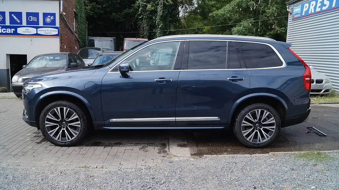Volvo XC90 - Thumbnail 3