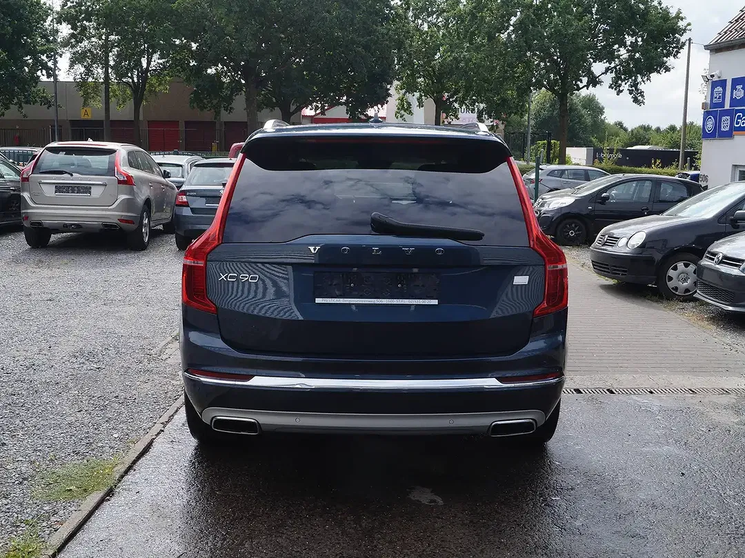 Volvo XC90 - Thumbnail 6