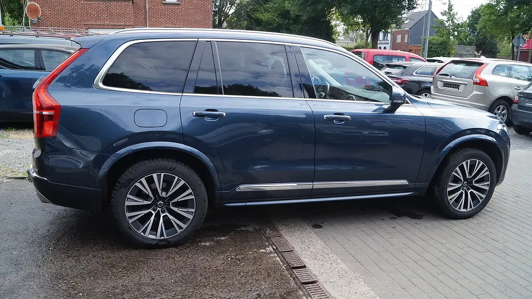 Volvo XC90 - Thumbnail 9