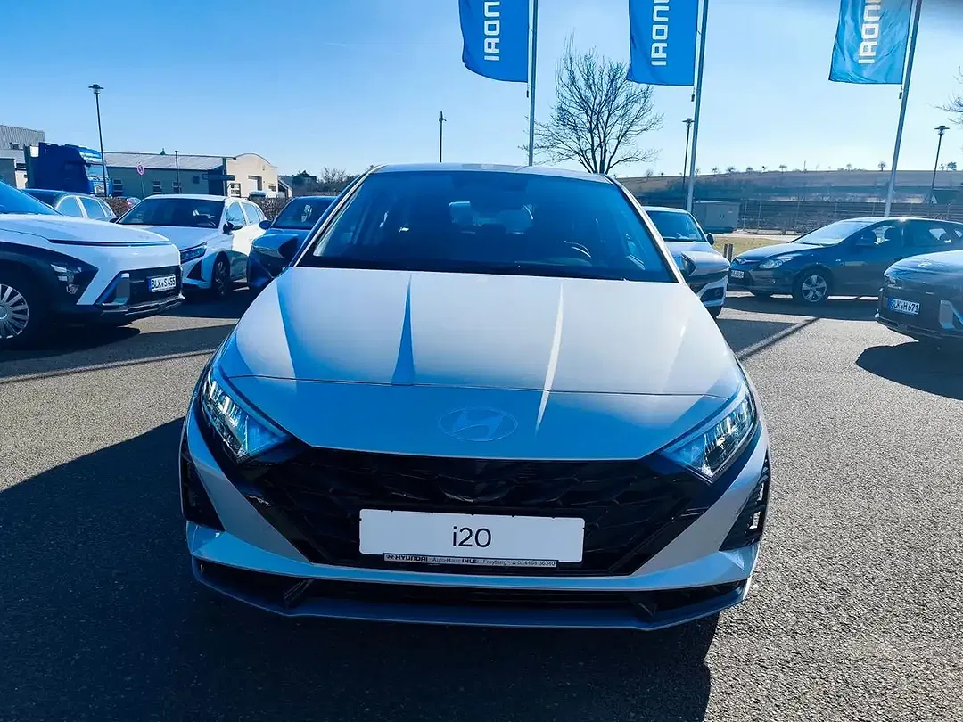 Hyundai i20 - Thumbnail 3