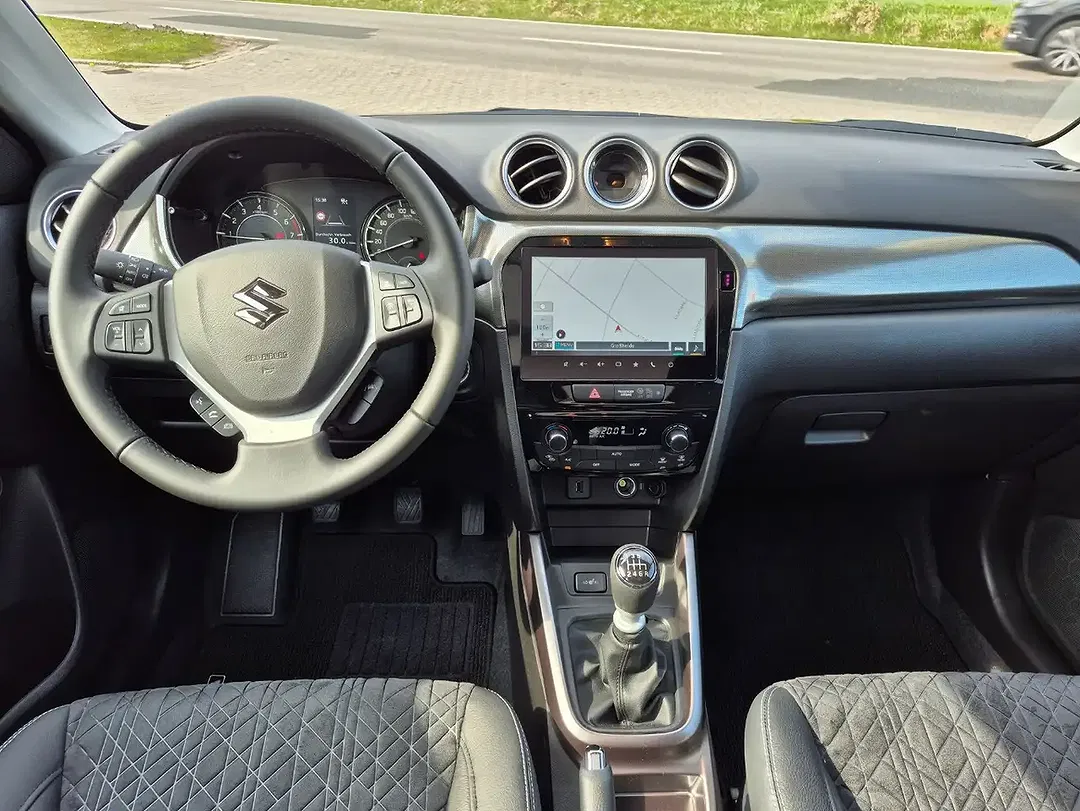 Suzuki Vitara - Thumbnail 9