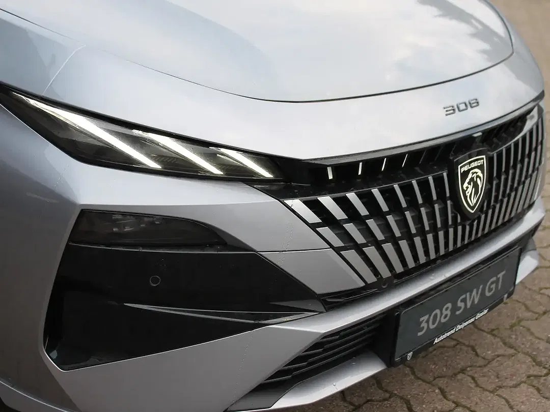 Peugeot 308 - Thumbnail 4