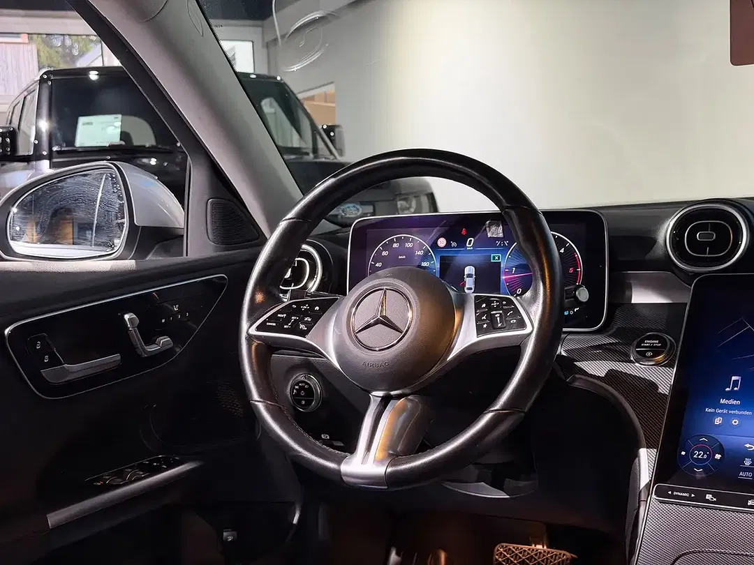 Mercedes-Benz C 200 - Thumbnail 23