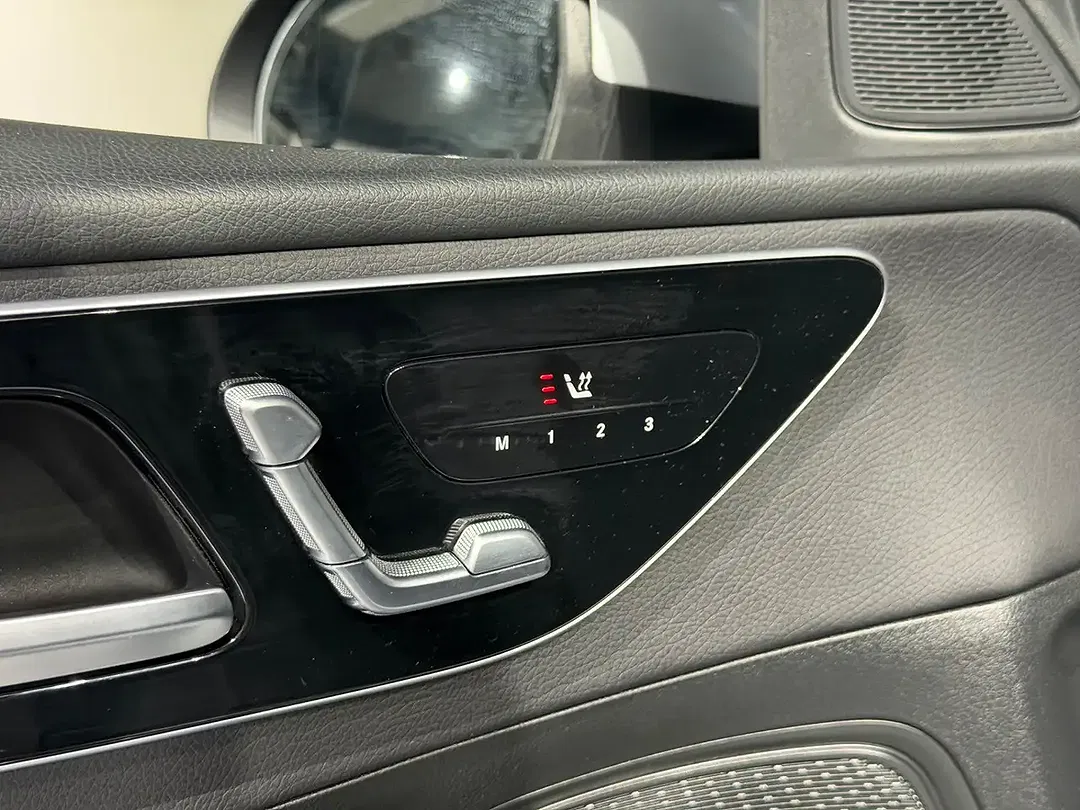 Mercedes-Benz C 200 - Thumbnail 25