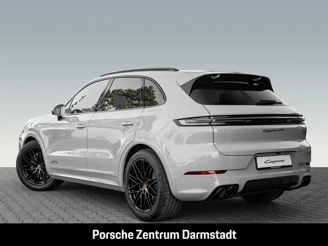 Porsche Cayenne - Thumbnail 3