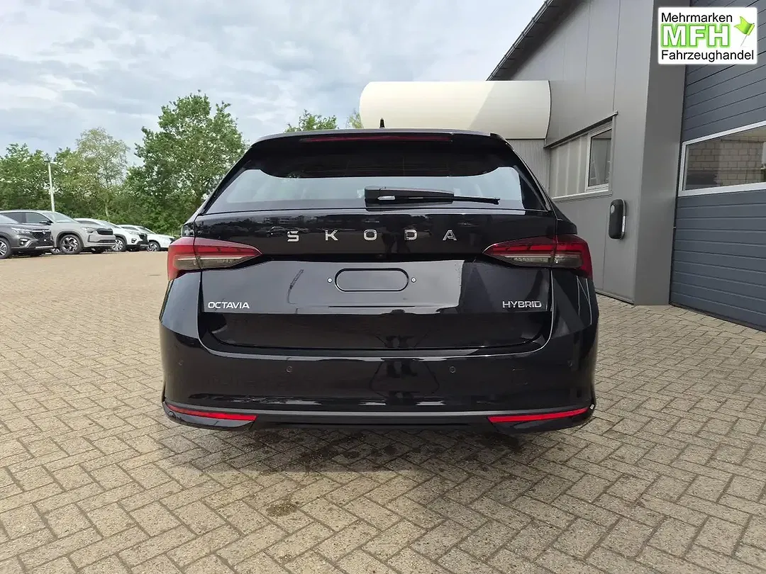 Skoda Octavia - Thumbnail 4