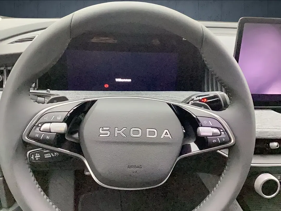 Skoda Superb - Thumbnail 10