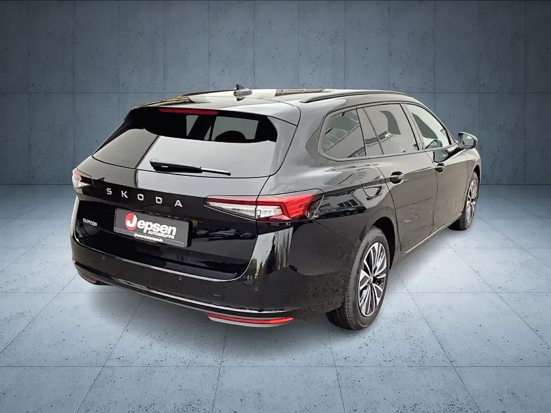 Skoda Superb - Thumbnail 5