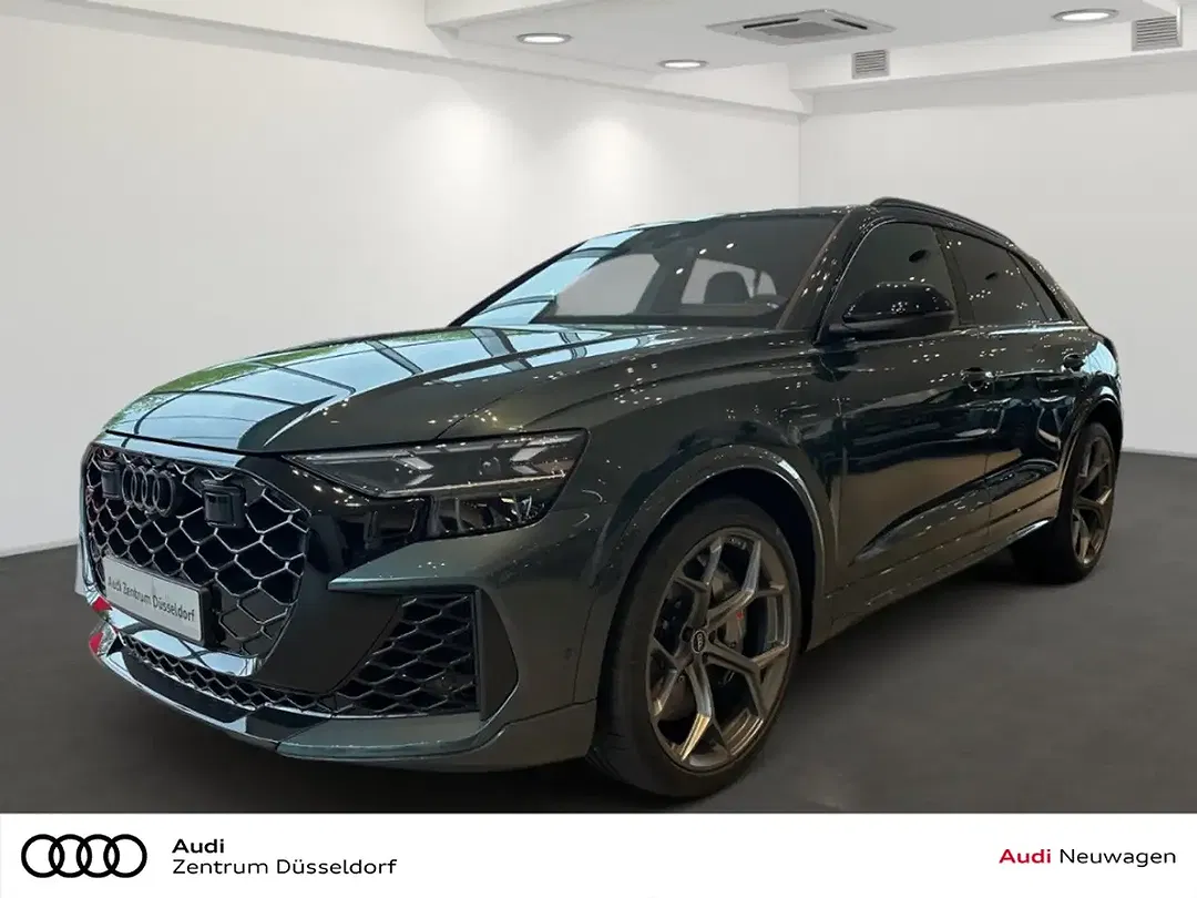 Audi RS Q8 - Thumbnail 1