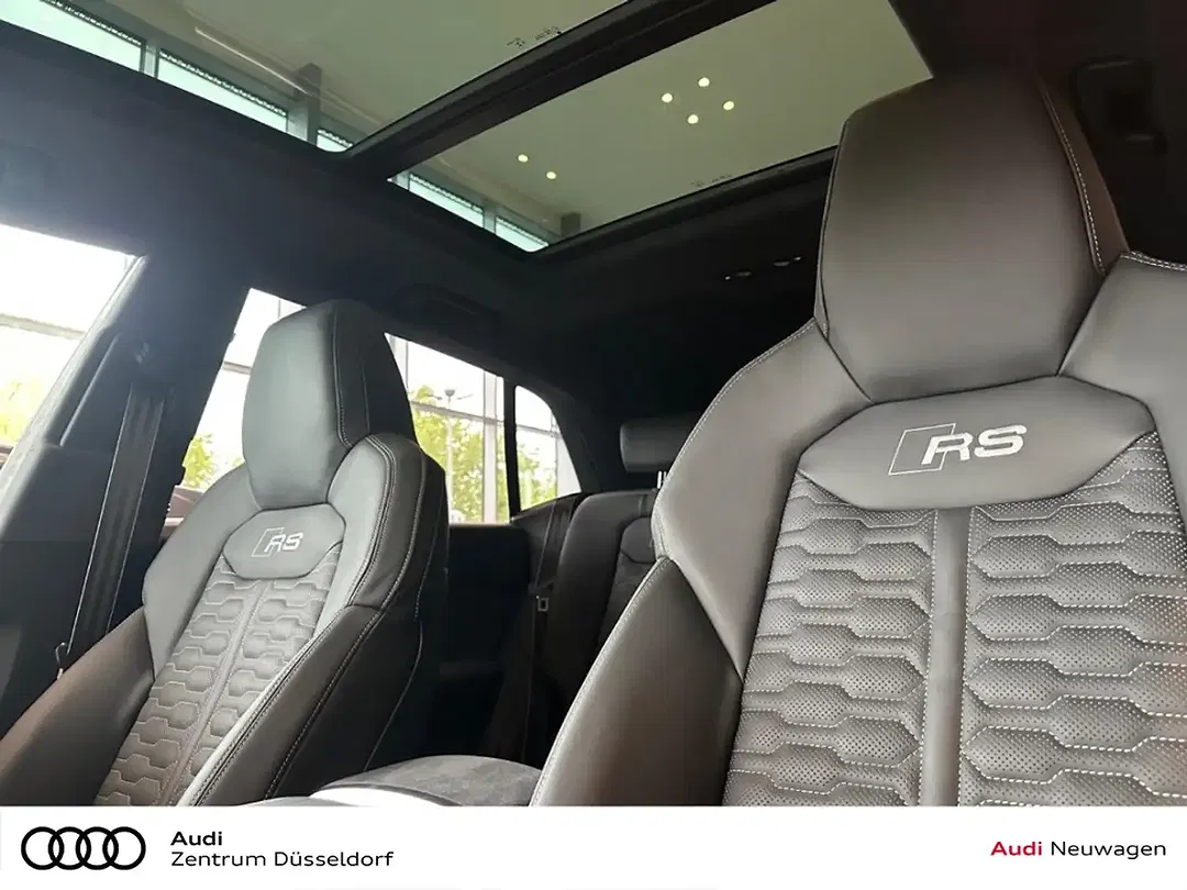 Audi RS Q8 - Thumbnail 12