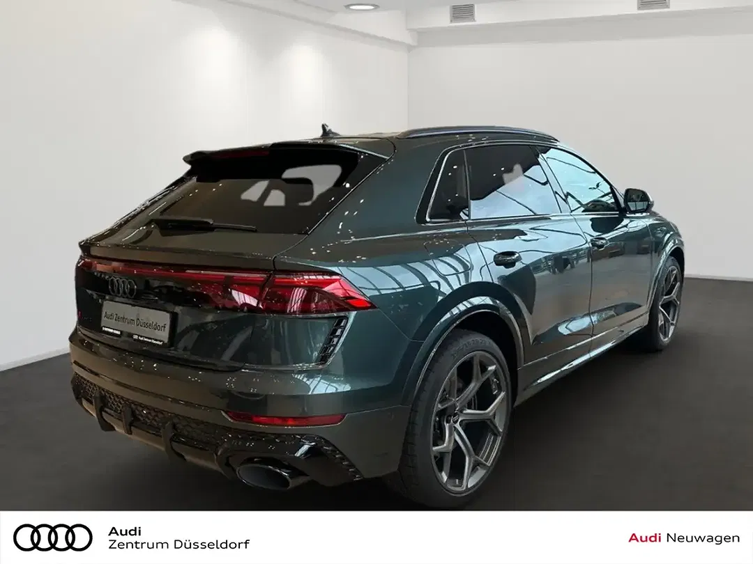 Audi RS Q8 - Thumbnail 3