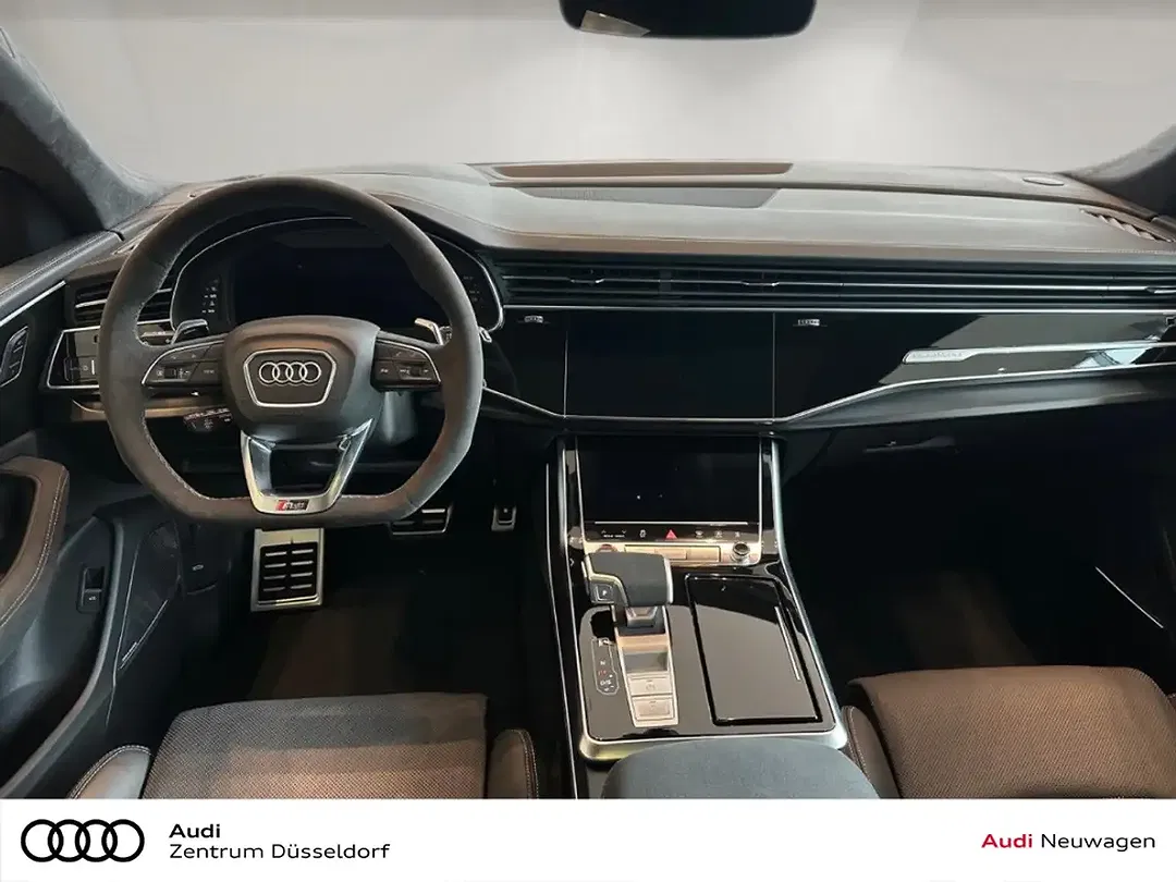 Audi RS Q8 - Thumbnail 5