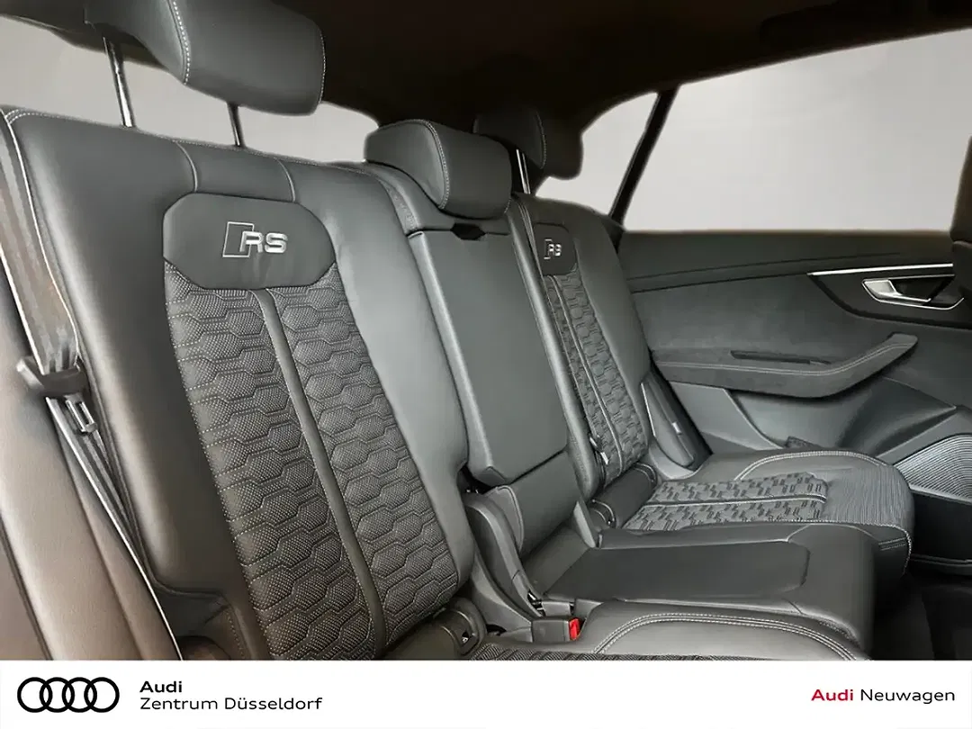 Audi RS Q8 - Thumbnail 6