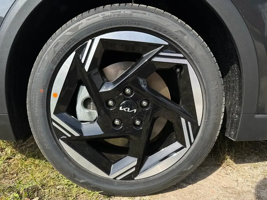 Kia K4 - Thumbnail 12