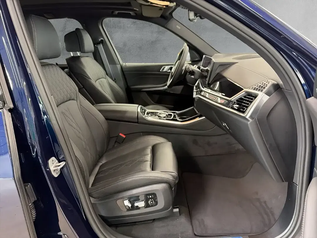 BMW X5 - Thumbnail 11