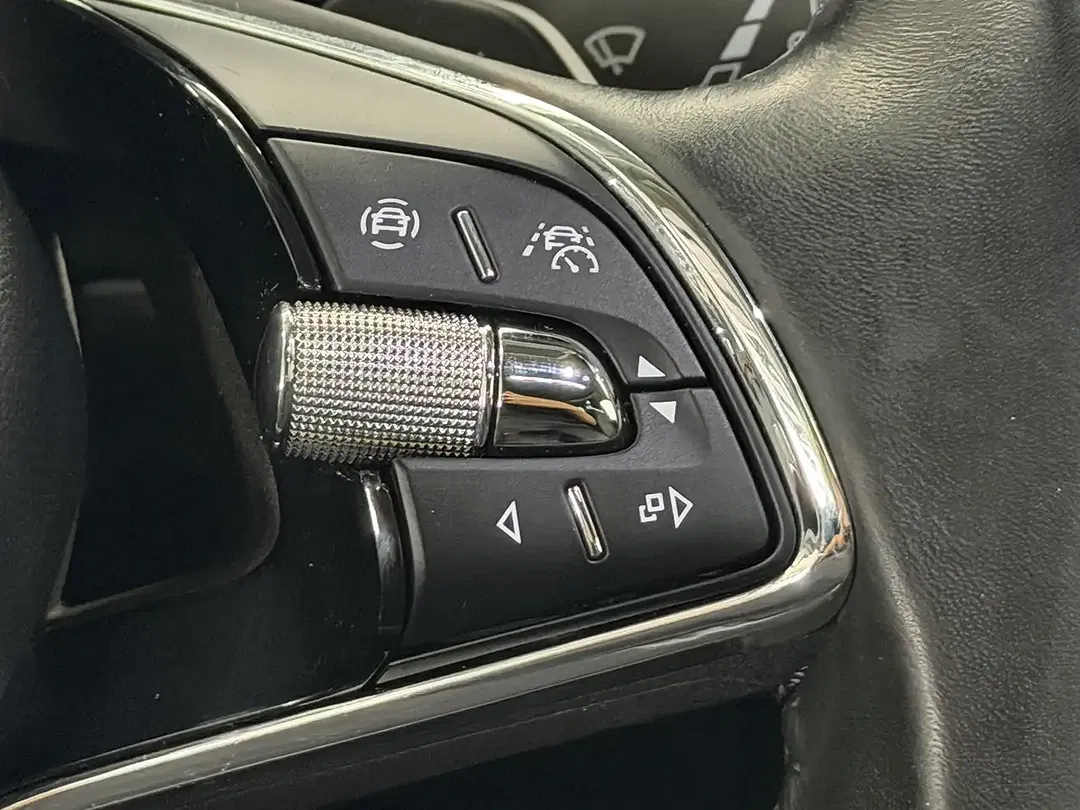 Skoda Superb - Thumbnail 12