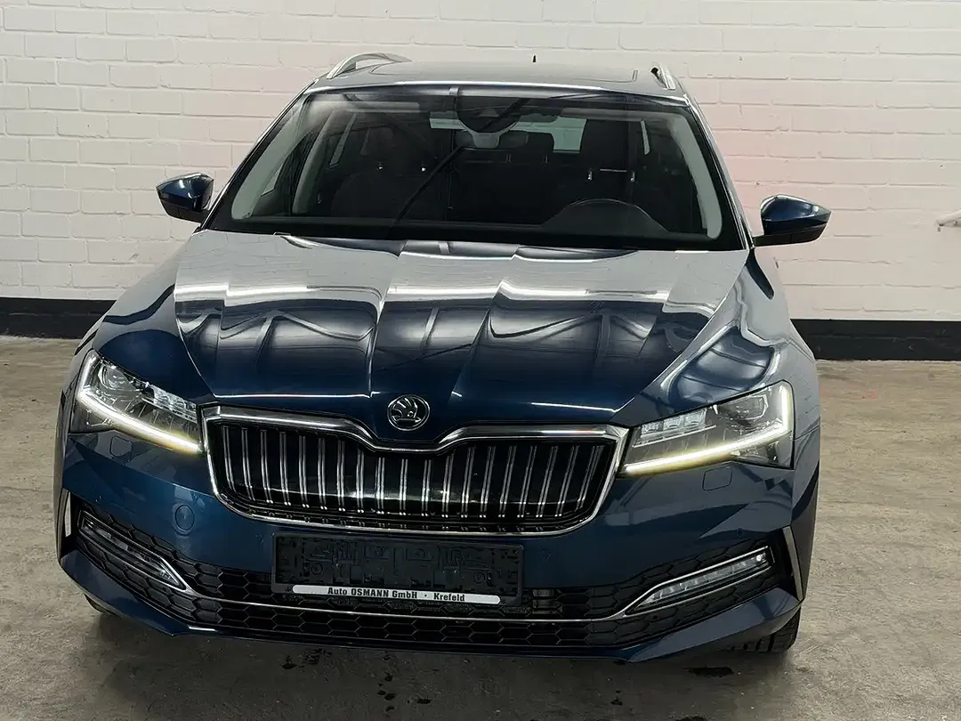 Skoda Superb - Thumbnail 2