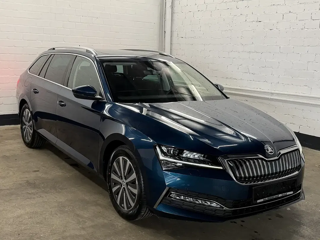 Skoda Superb - Thumbnail 3