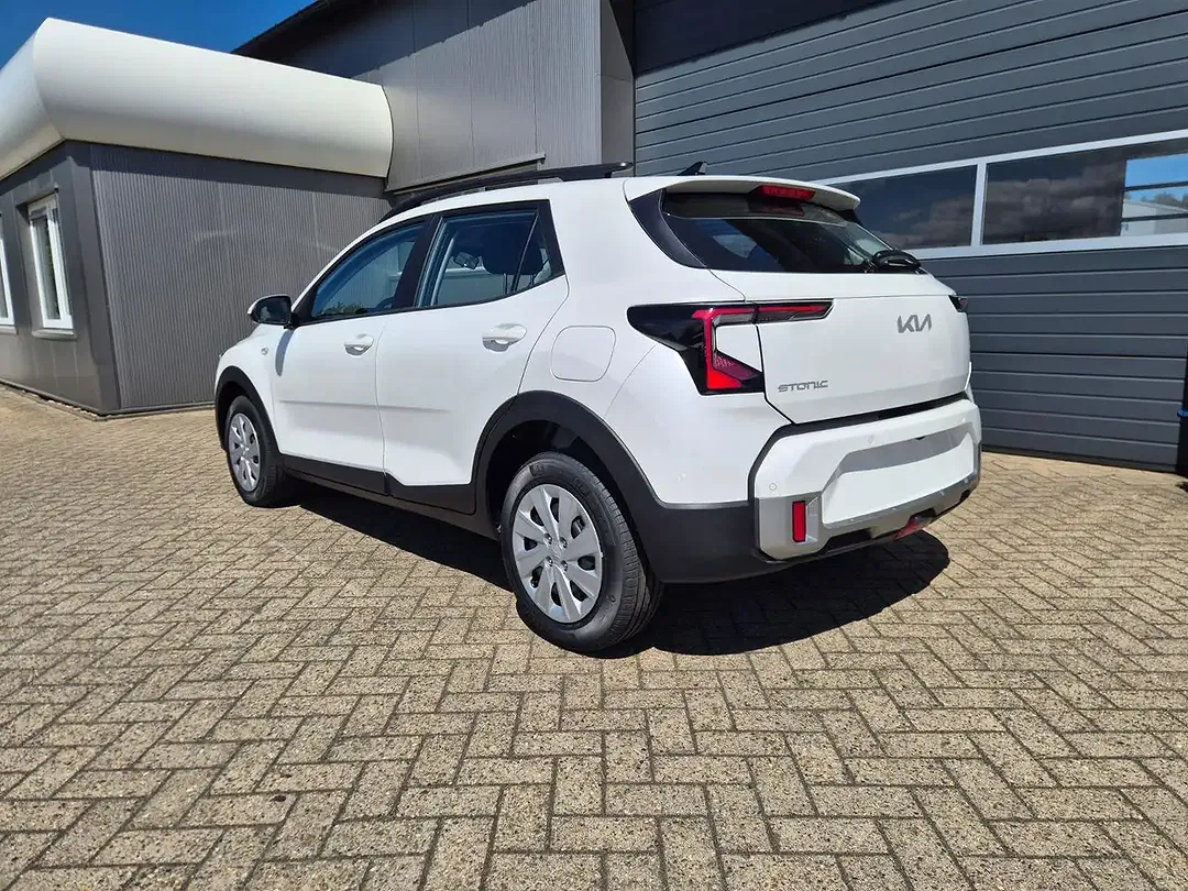 Kia Stonic - Thumbnail 4