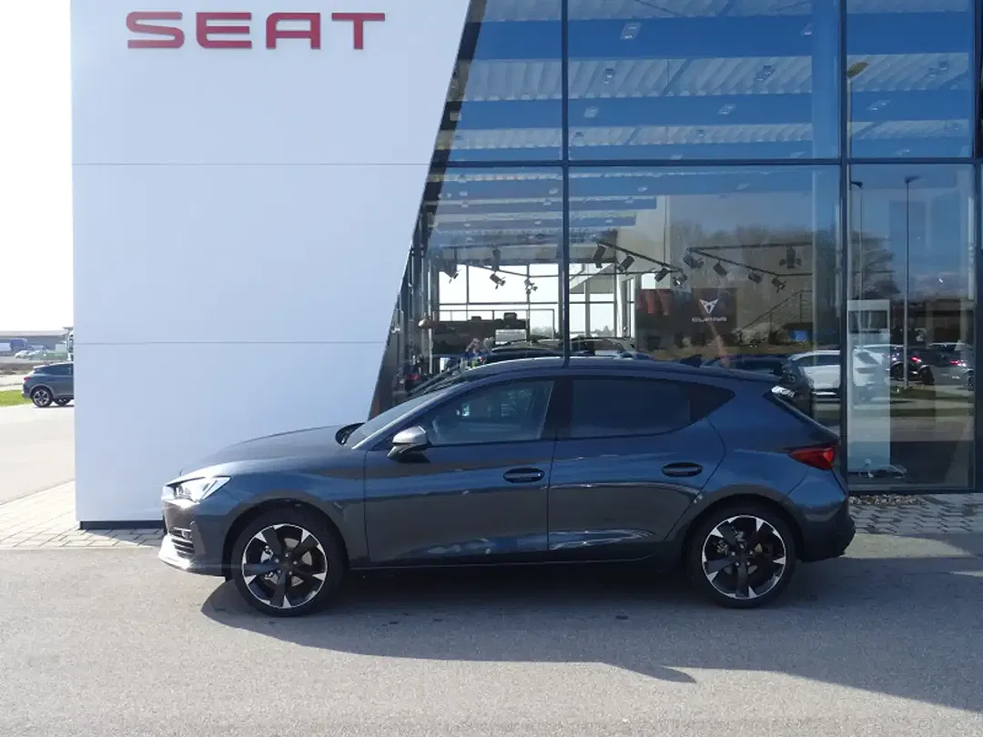 CUPRA Leon - Thumbnail 1