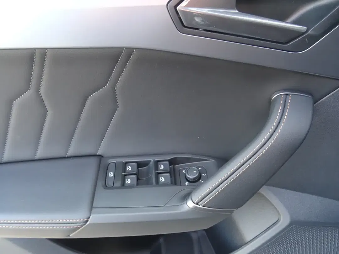 CUPRA Leon - Thumbnail 13