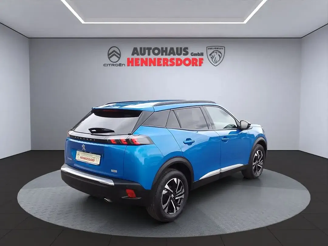 Peugeot 2008 - Thumbnail 3