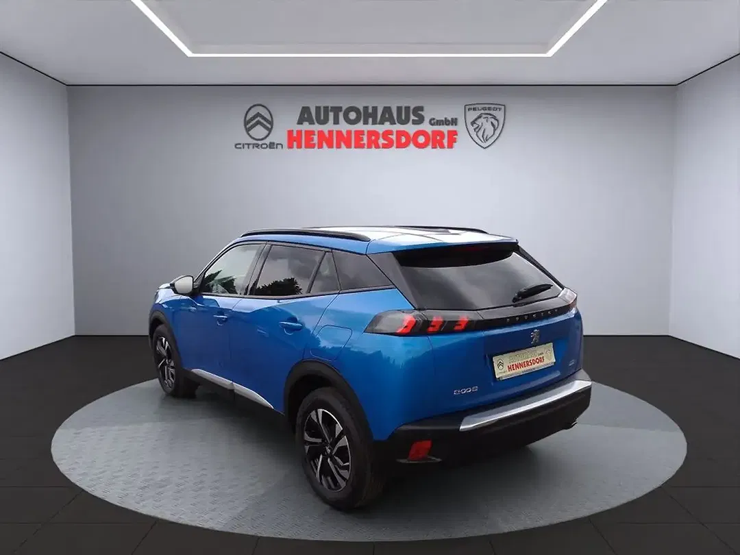Peugeot 2008 - Thumbnail 4