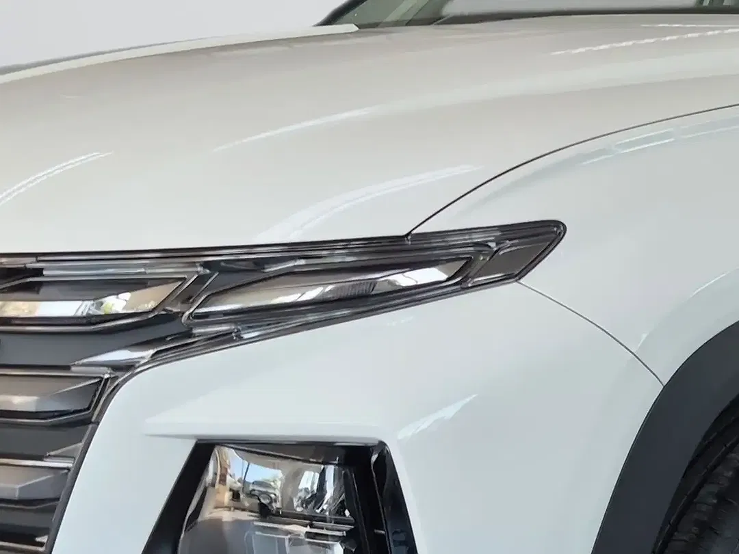 Hyundai TUCSON - Thumbnail 4