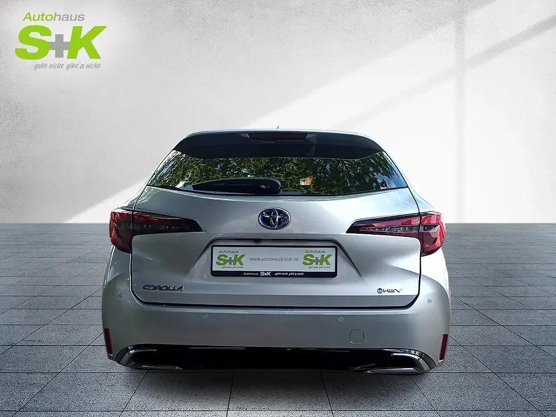Toyota Corolla - Thumbnail 3