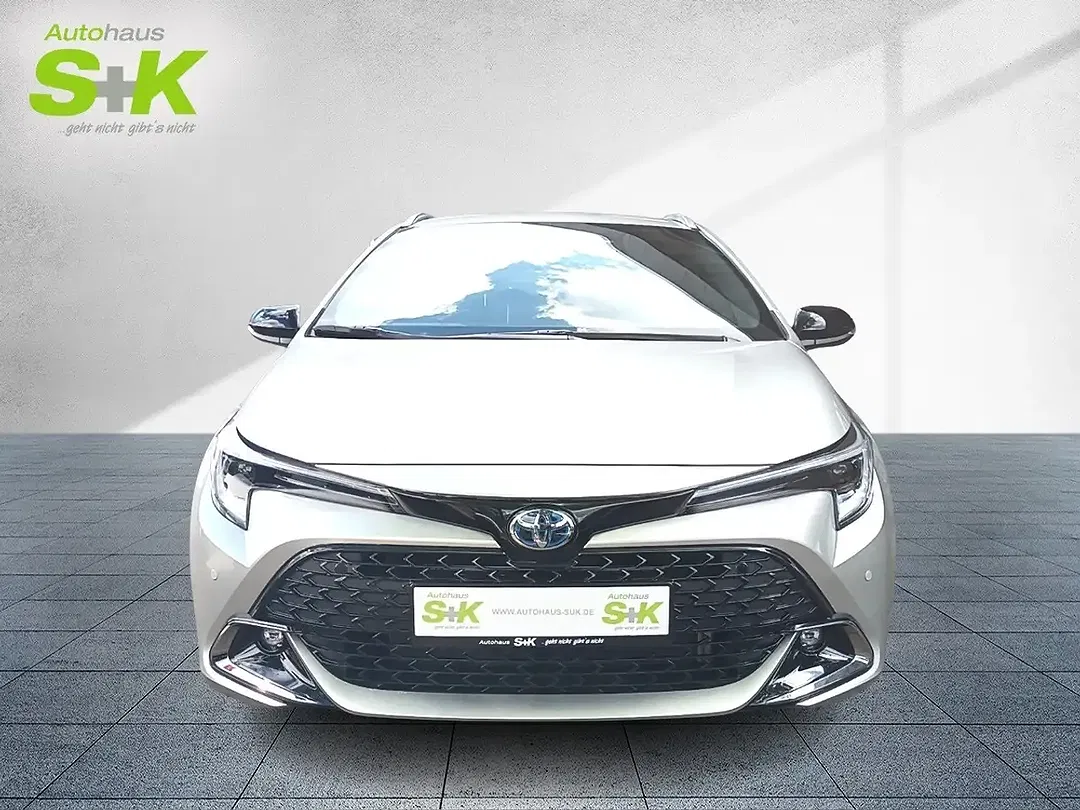 Toyota Corolla - Thumbnail 5