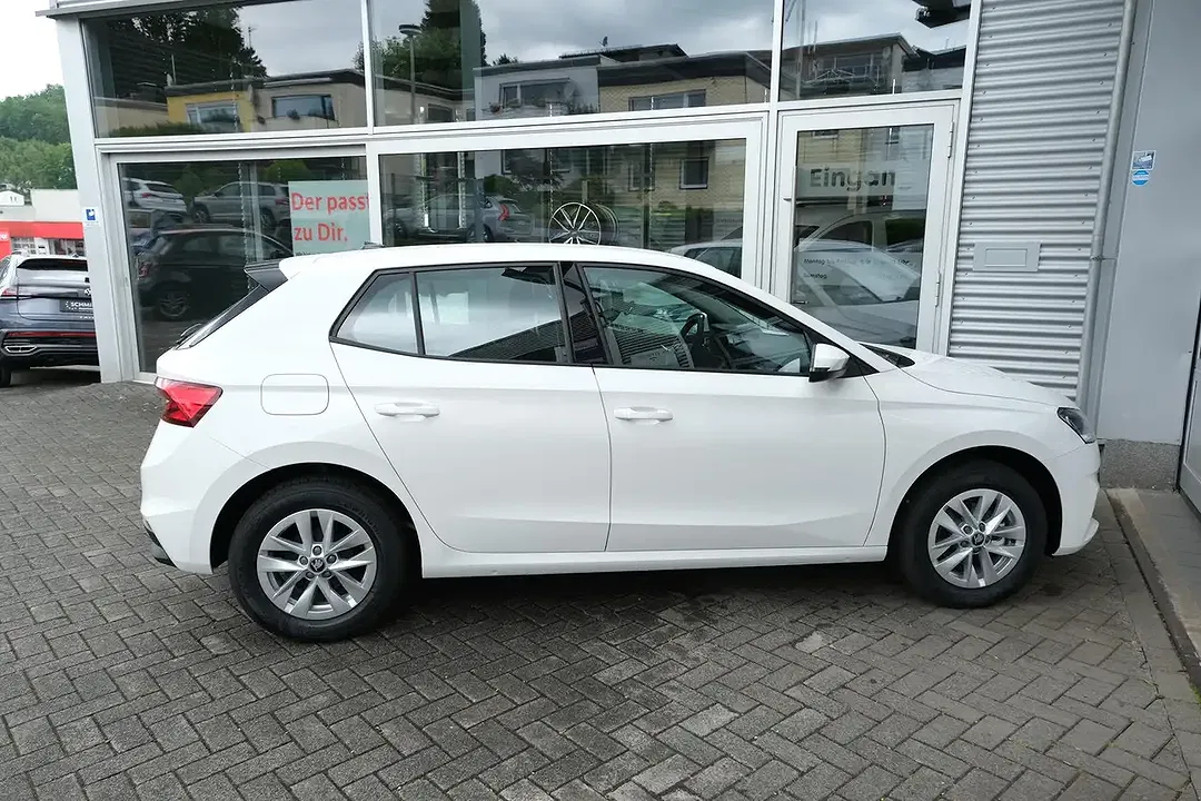 Skoda Fabia - Thumbnail 5