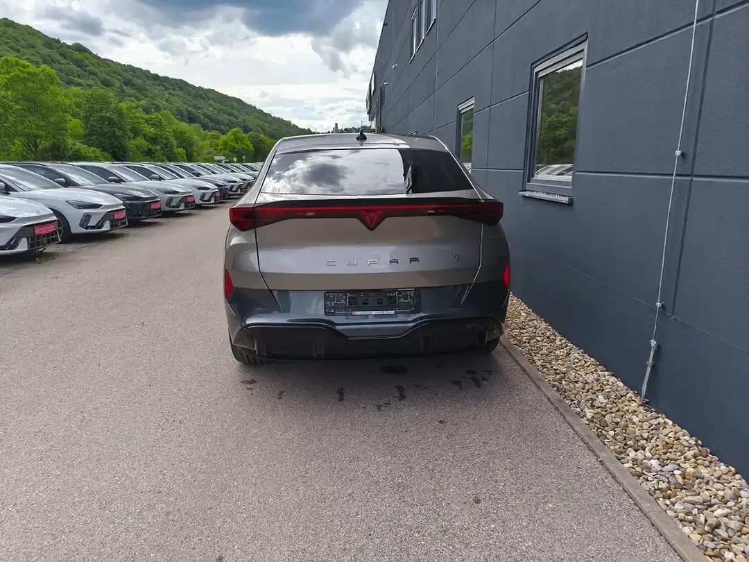 CUPRA Tavascan - Thumbnail 7
