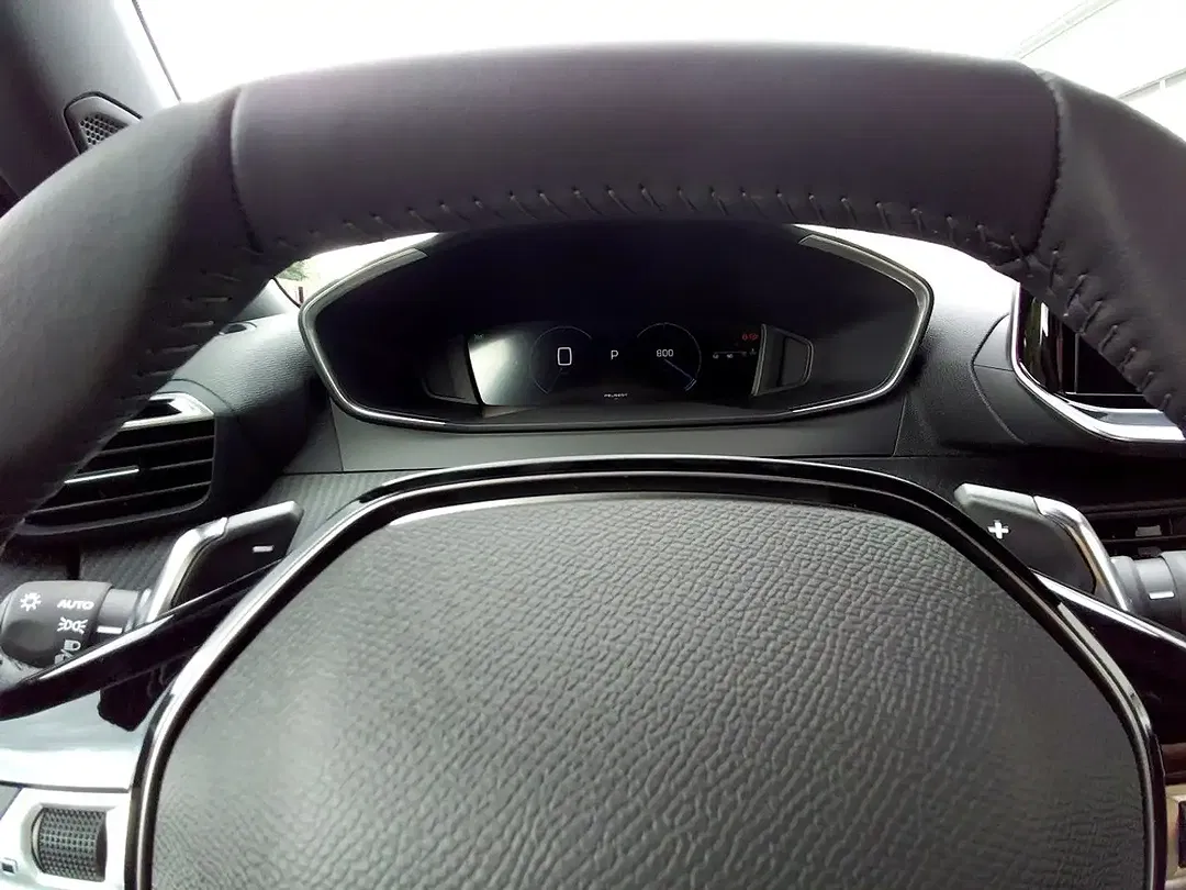 Peugeot 2008 - Thumbnail 12