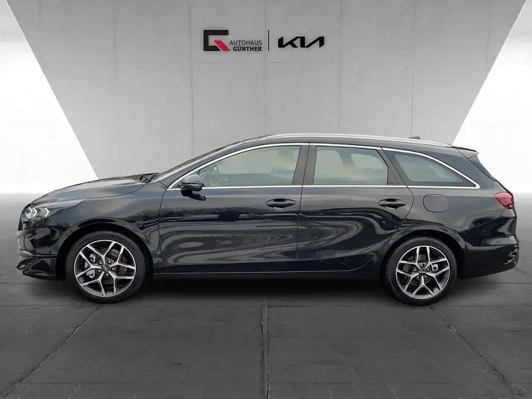 Kia Ceed SW / cee'd SW - Thumbnail 1