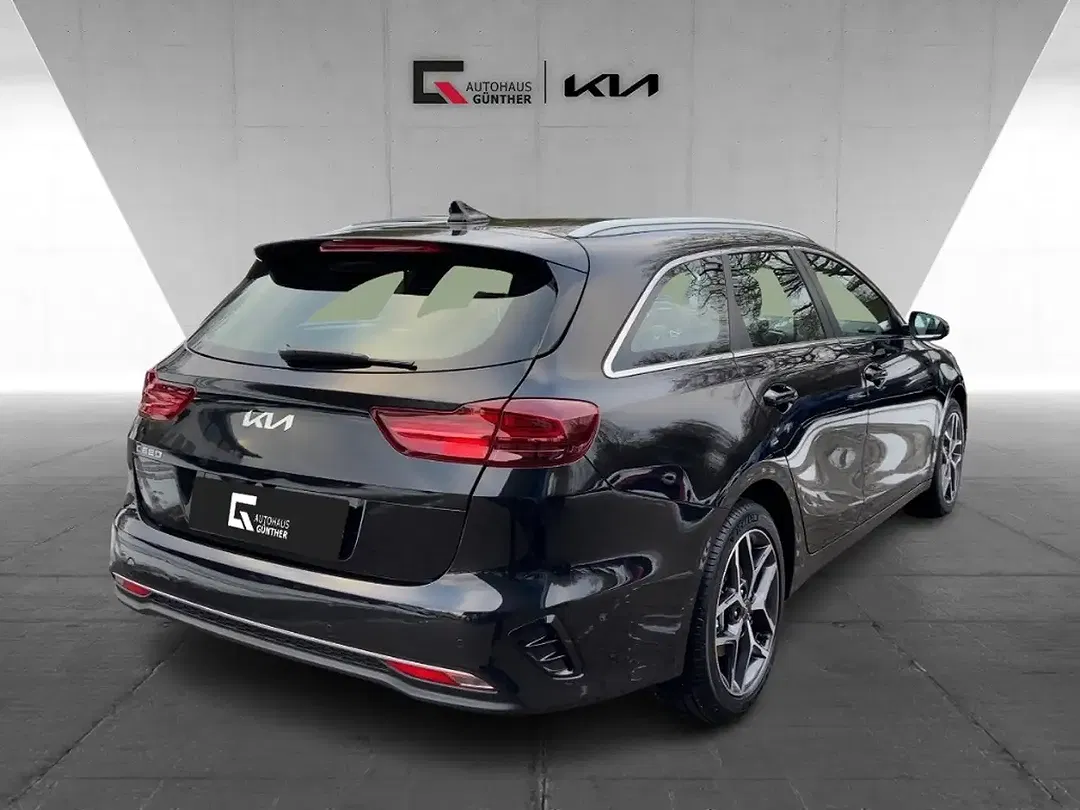 Kia Ceed SW / cee'd SW - Thumbnail 3