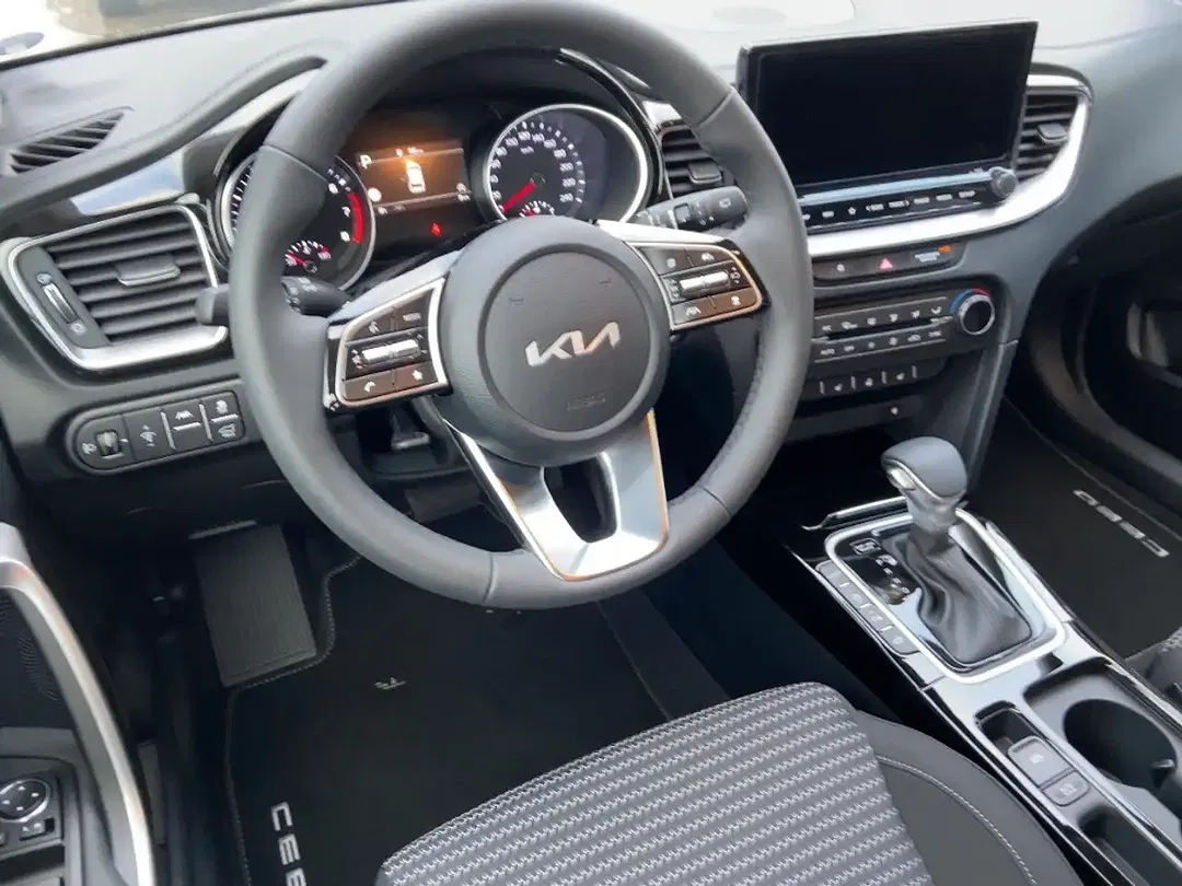 Kia Ceed SW / cee'd SW - Thumbnail 8