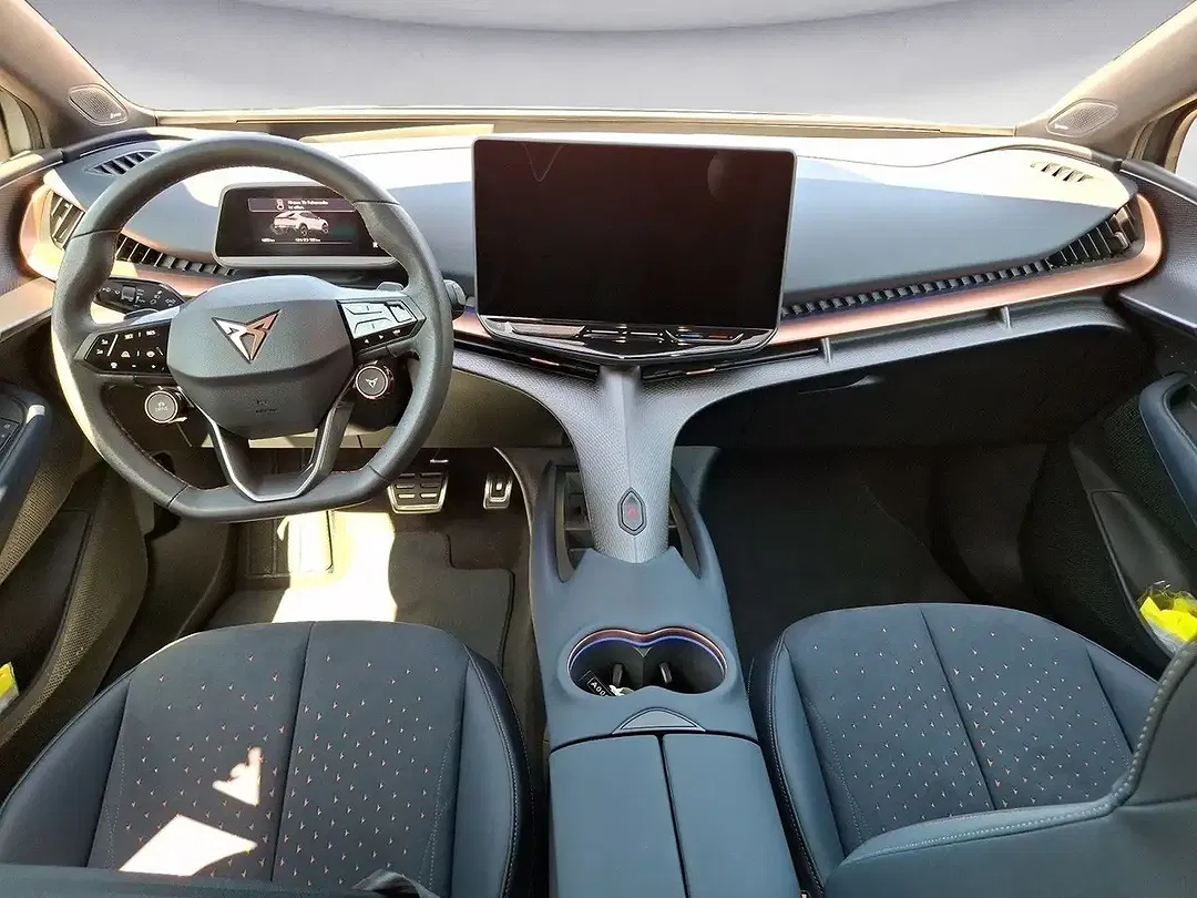CUPRA Tavascan - Thumbnail 10