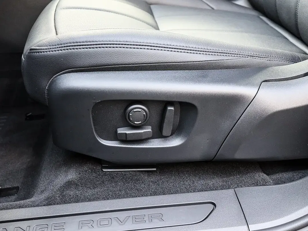 Land Rover Range Rover Evoque - Thumbnail 11