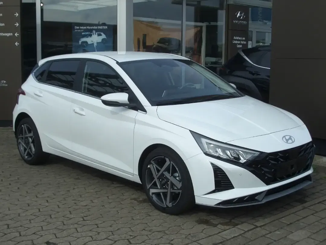 Hyundai i20 - Thumbnail 1