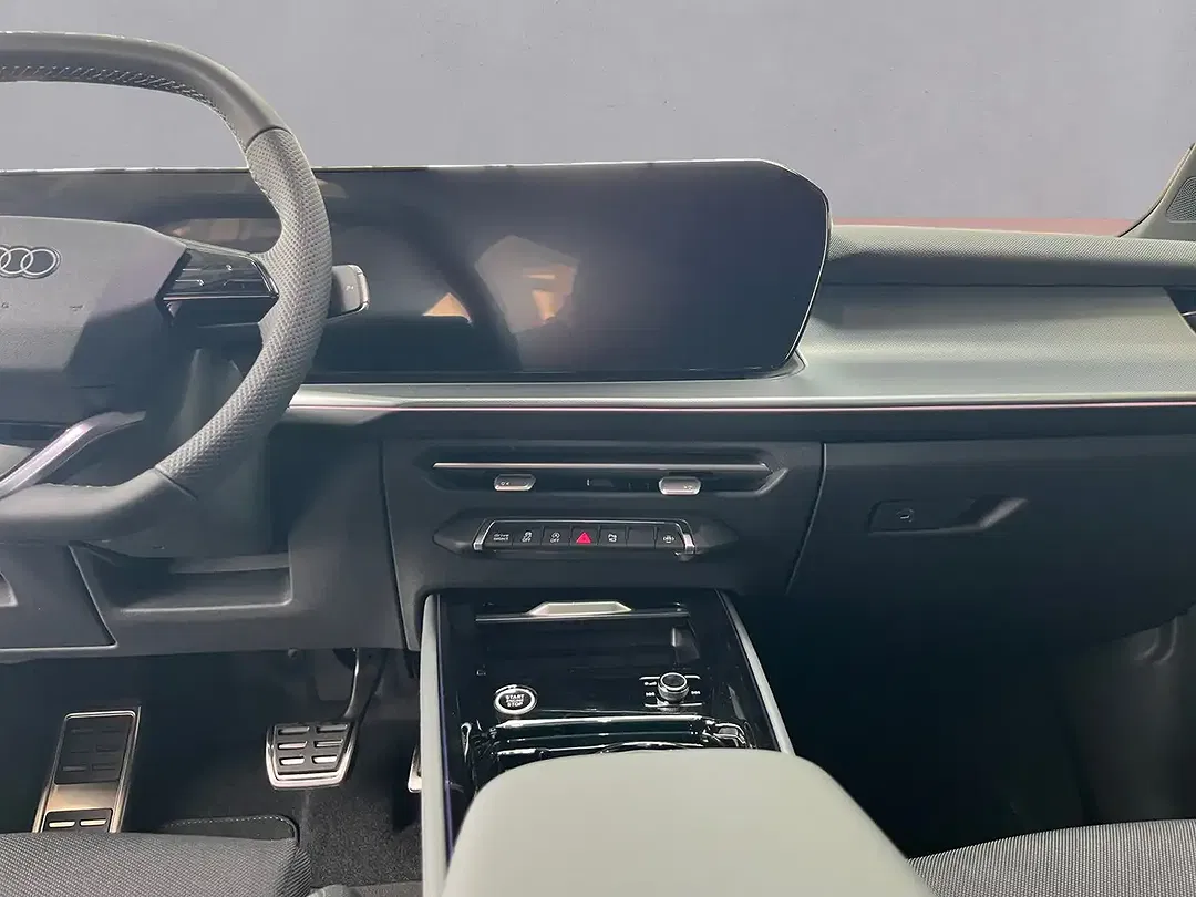 Audi Q3 - Thumbnail 10