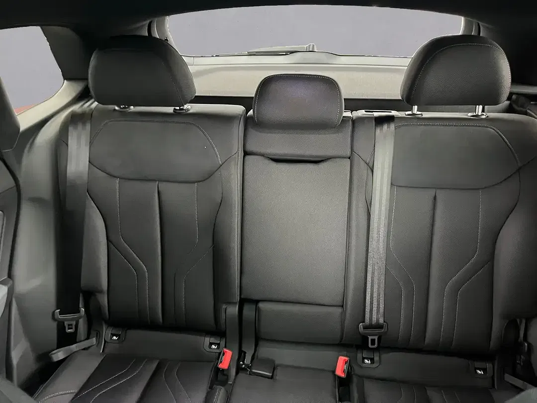 Audi Q3 - Thumbnail 12