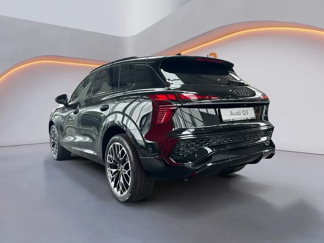 Audi Q3 - Thumbnail 2