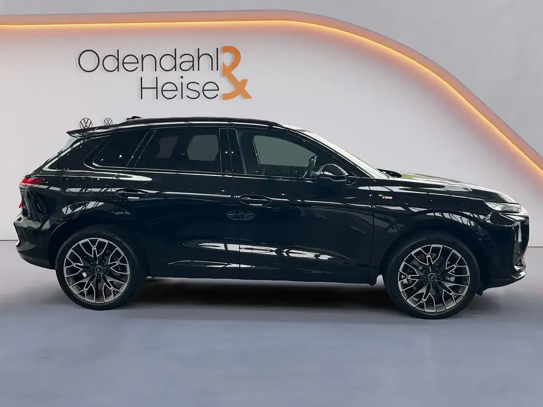 Audi Q3 - Thumbnail 5